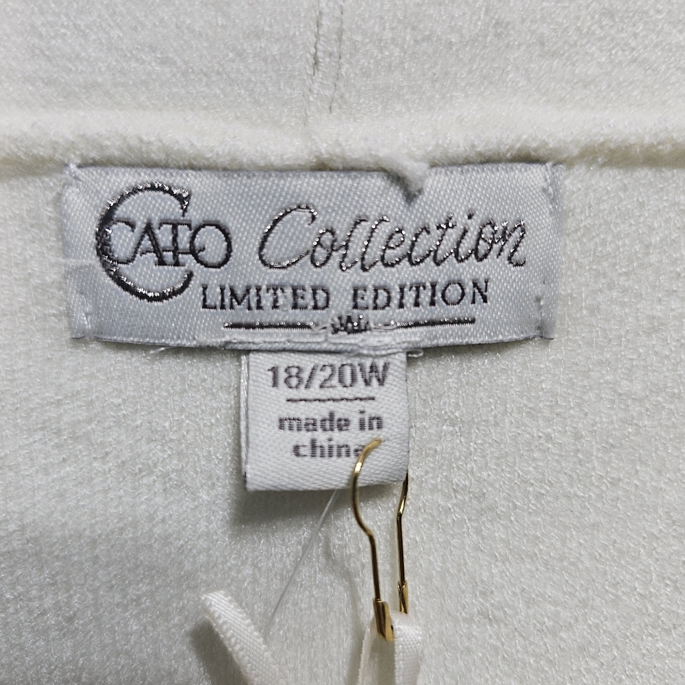 NWT Cato Collection Limited Edition Cream Long Cardigan Black Flowers Size 2X. - Picture 5 of 10